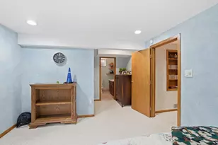 3110 W 82nd St, Bloomington, MN 55431 - Photo 23