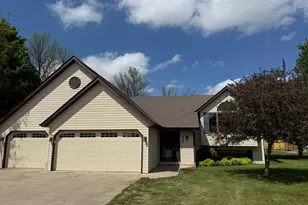 209 4th Ave SW, Medford, MN 55049 - Photo 5