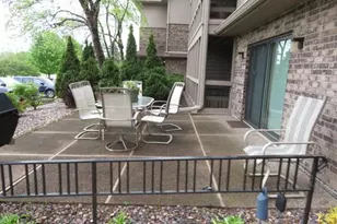 3801 W 98th St, Bloomington, MN 55431 - Photo 21