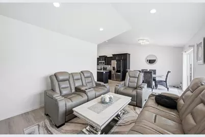 1571 67th Avenue S, Fargo, ND 58104 - Photo 5