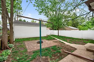 1095 Sims Ave, Saint Paul, MN 55106 - Photo 25