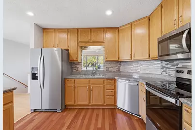 14289 Estates Avenue, Apple Valley, MN 55124 - Photo 13