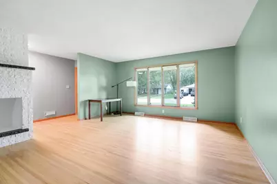 1044 Scott Street S, Shakopee, MN 55379 - Photo 9