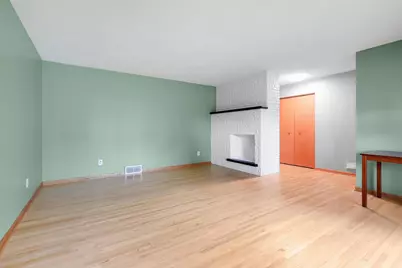 1044 Scott Street S, Shakopee, MN 55379 - Photo 13