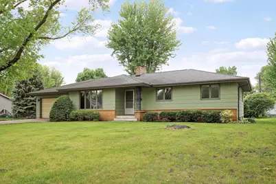 1044 Scott Street S, Shakopee, MN 55379 - Photo 3