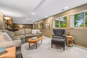 875 Fernbrook Ln N, Plymouth, MN 55447 - Photo 45