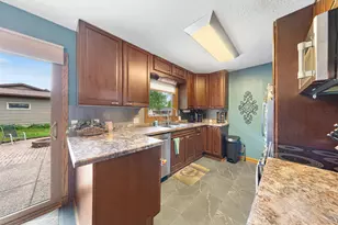 1724 Prairie Ave SW, Faribault, MN 55021 - Photo 11