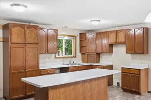 302 3rd St W, Hastings, MN 55033 - Photo 7