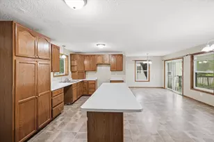 302 3rd St W, Hastings, MN 55033 - Photo 9