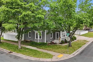 302 3rd St W, Hastings, MN 55033 - Photo 43