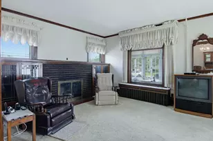 712 N Bridge St, Chippewa Falls, WI 54729 - Photo 3