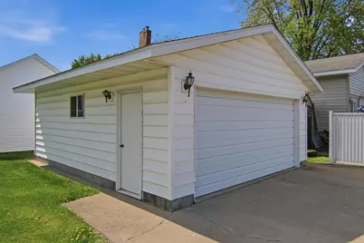 712 N Bridge Street, Chippewa Falls, WI 54729 - Photo 35