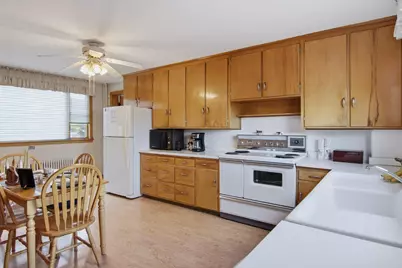 712 N Bridge Street, Chippewa Falls, WI 54729 - Photo 11
