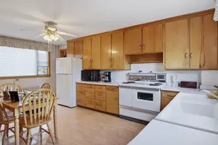 712 N Bridge St, Chippewa Falls, WI 54729 - Photo 11