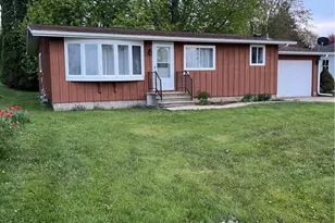 322 W Prairie Ave, Mabel, MN 55954 - Photo 1