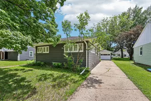113 Central St, Le Sueur, MN 56058 - Photo 3