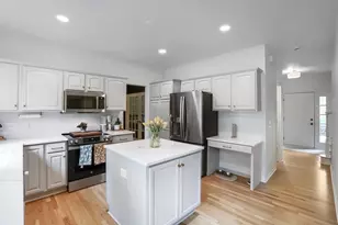 2333 Stone Creek Ln W, Chanhassen, MN 55317 - Photo 11