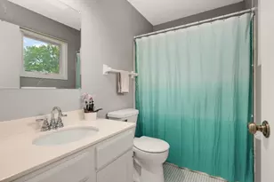 11140 Abbott Ln, Minnetonka, MN 55343 - Photo 13