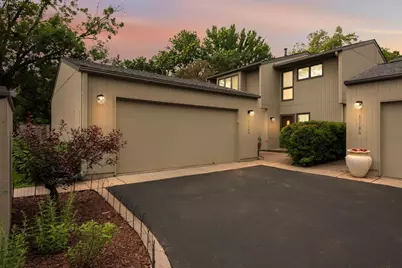 11140 Abbott Lane, Minnetonka, MN 55343 - Photo 1