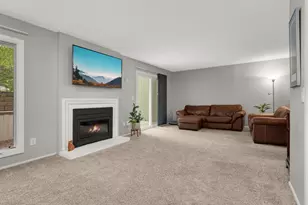 11140 Abbott Ln, Minnetonka, MN 55343 - Photo 3