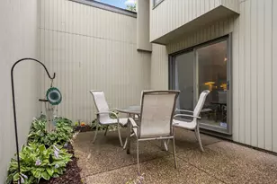 11140 Abbott Ln, Minnetonka, MN 55343 - Photo 21