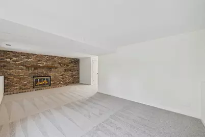 10460 Buckingham Drive, Eden Prairie, MN 55347 - Photo 21