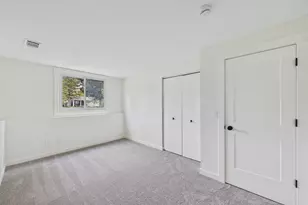 10460 Buckingham Dr, Eden Prairie, MN 55347 - Photo 25