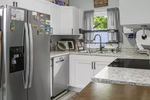 109 N 6th St, Lake City, MN 55041 - Photo 3