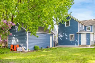 109 N 6th St, Lake City, MN 55041 - Photo 23