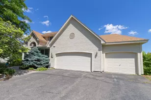3440 Zircon Ln N, Plymouth, MN 55447 - Photo 3