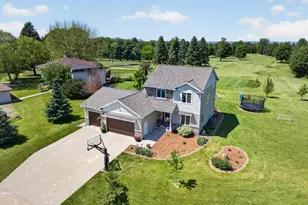 217 Skyline Dr, Wabasha, MN 55981 - Photo 3