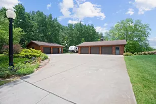13831 Berkshire Ln, Dayton, MN 55327 - Photo 3