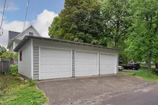1854 Laurel Ave, Saint Paul, MN 55104 - Photo 11
