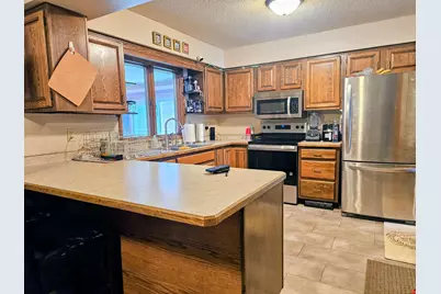 404 Stanley Street, West Saint Paul, MN 55118 - Photo 3