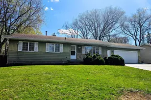 404 Stanley St, West Saint Paul, MN 55118 - Photo 1