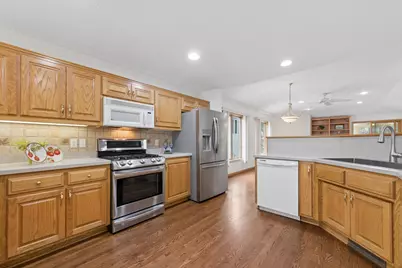 12980 39th Avenue N, Plymouth, MN 55441 - Photo 5