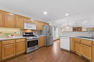 12980 39th Ave N, Plymouth, MN 55441 - Photo 5