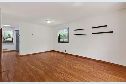 479 Jessamine Avenue E, Saint Paul, MN 55130 - Photo 5