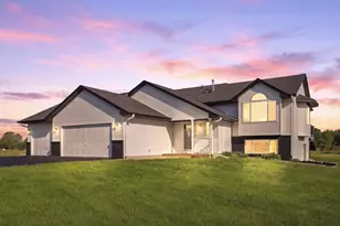 672 Laurie Ln, Hudson, WI 54016 - Photo 25