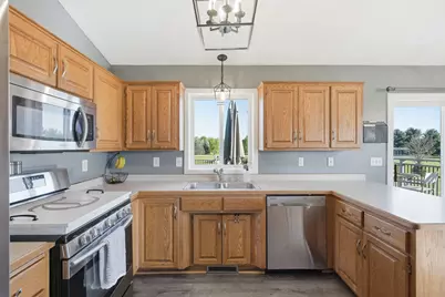 672 Laurie Lane, Hudson, WI 54016 - Photo 5