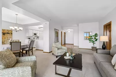 1201 Yale Place #809, Minneapolis, MN 55403 - Photo 5