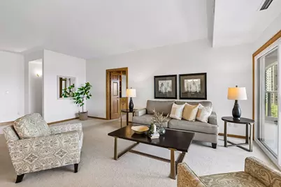 1201 Yale Place #809, Minneapolis, MN 55403 - Photo 5