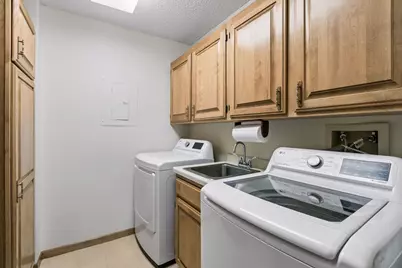 1201 Yale Place #809, Minneapolis, MN 55403 - Photo 33