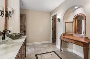 1201 Yale Pl, Minneapolis, MN 55403 - Photo 37