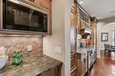 1201 Yale Place #2303, Minneapolis, MN 55403 - Photo 19