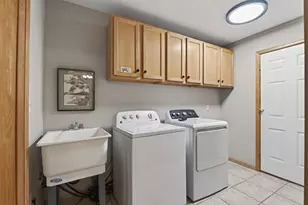 343 Appleblossom Ln E, Shakopee, MN 55379 - Photo 25