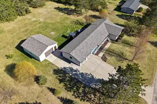 6834 Dickinson Dr NW, Bemidji, MN 56601 - Photo 77