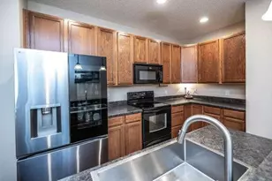 9621 Scott Ln N, Brooklyn Park, MN 55443 - Photo 9