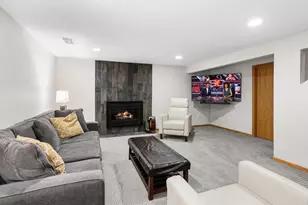 2500 Overlook Dr, Bloomington, MN 55431 - Photo 21