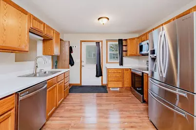 1001 18th Street S, Fargo,  58103 - Photo 5